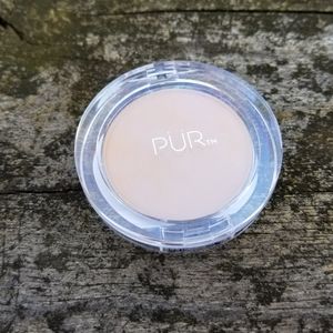 🎉5/$25 Pür Powder Foundation in Porcelain